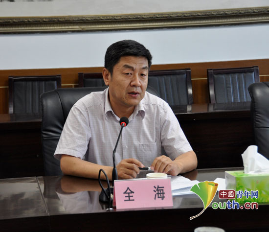 北京林业大学党委副书记全海在座谈会上讲话。
