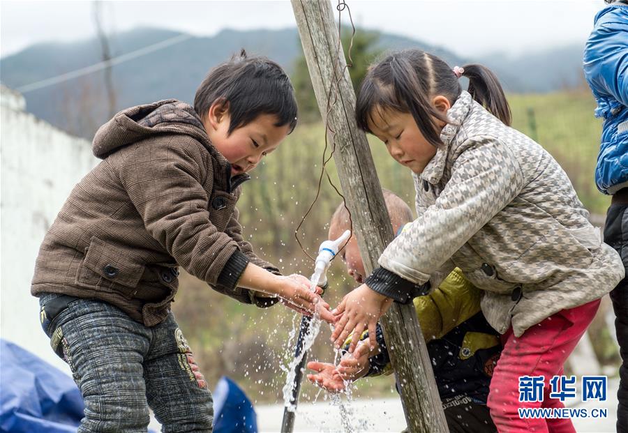 （图片故事）（3）乡村教师姚禺礽：坚守山区托起孩子的梦想