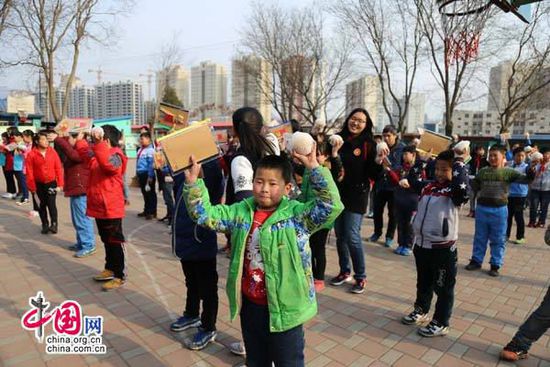 “北京交大”携志愿者让兴隆的留守儿童不再孤单